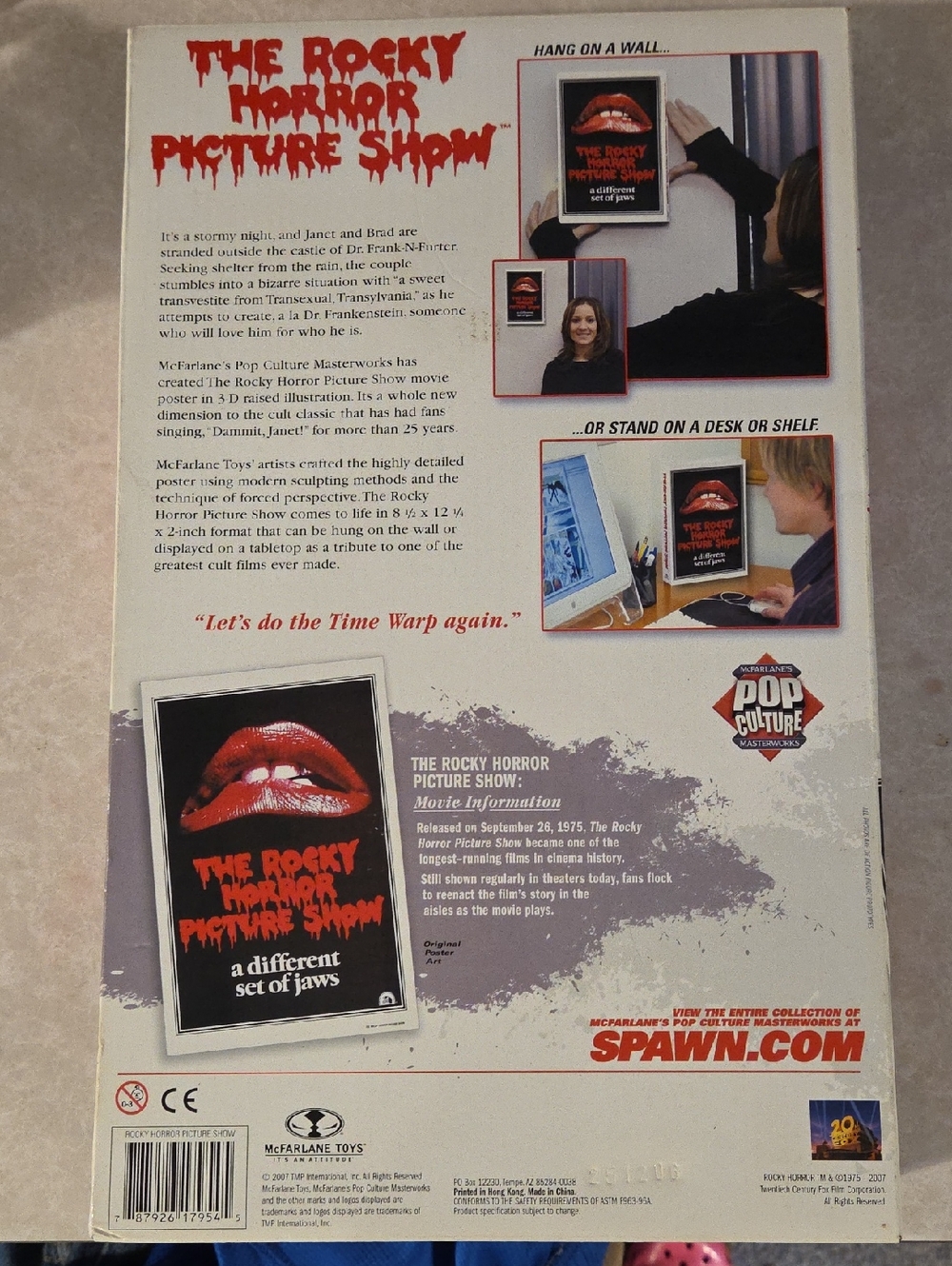 Rocky Horror Picture Show 3-D Wall Hanging - Red/Orange Lips - Picture 2 of 2